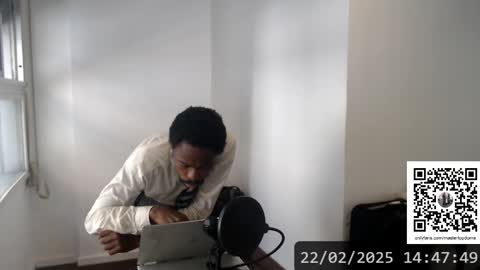 Snapshot of masterdomfuck chatting on February 22, 5:46 pm Masterdomfuck online show from February 22, 5:46 pm