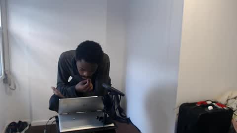 Snapshot of masterdomfuck chatting on February 27, 7:58 pm Masterdomfuck online show from February 27, 7:58 pm