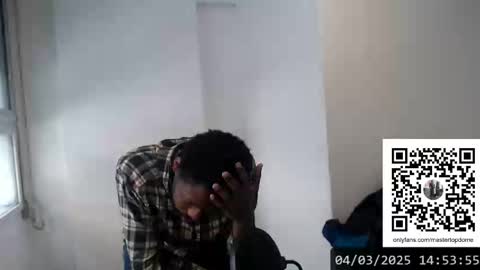 Snapshot of masterdomfuck chatting on March 4, 6:07 pm Masterdomfuck online show from March 4, 6:07 pm