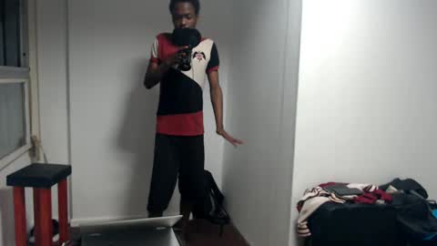 Snapshot of masterdomfuck chatting on March 8, 1:06 am Masterdomfuck online show from March 8, 1:06 am