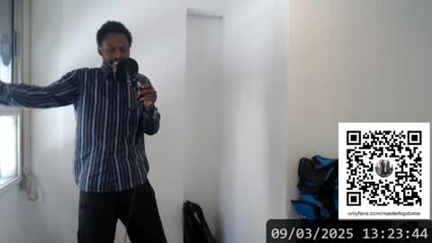 Snapshot of masterdomfuck chatting on March 9, 4:22 pm Masterdomfuck online show from March 9, 4:22 pm