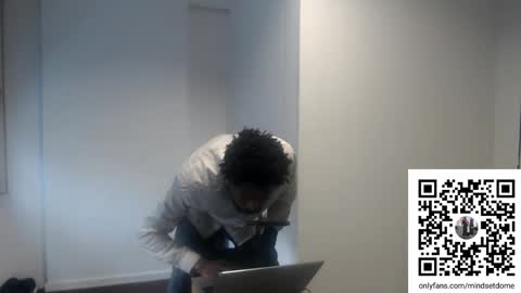 Snapshot of masterdomfuck chatting on September 12, 11:32 am Masterdomfuck online show from September 12, 11:32 am