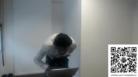 Snapshot of masterdomfuck chatting on September 15, 12:38 pm Masterdomfuck online show from September 15, 12:38 pm