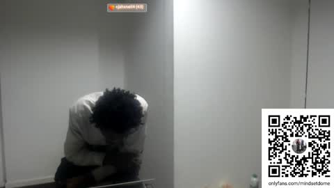 Snapshot of masterdomfuck chatting on September 27, 11:43 pm Masterdomfuck online show from September 27, 11:43 pm