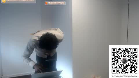 Snapshot of masterdomfuck chatting on September 28, 11:48 am Masterdomfuck online show from September 28, 11:48 am