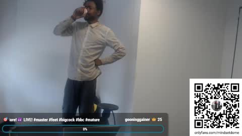 Snapshot of masterdomfuck chatting on November 1, 1:46 pm Masterdomfuck online show from November 1, 1:46 pm