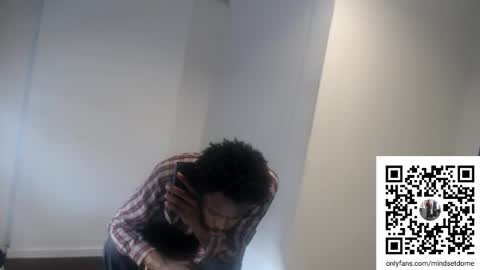 Snapshot of masterdomfuck chatting on November 12, 8:30 pm Masterdomfuck online show from November 12, 8:30 pm