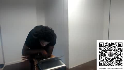 Snapshot of masterdomfuck chatting on November 16, 10:26 pm Masterdomfuck online show from November 16, 10:26 pm