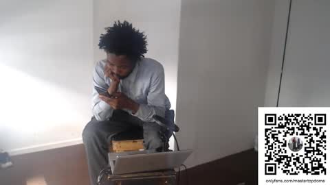 Snapshot of masterdomfuck chatting on November 24, 5:45 pm Masterdomfuck online show from November 24, 5:45 pm