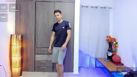 Snapshot of masters_sexx chatting on January 21, 11:13 am Team Cris Darwin- Fernando- Stiven- David online show from January 21, 11:13 am