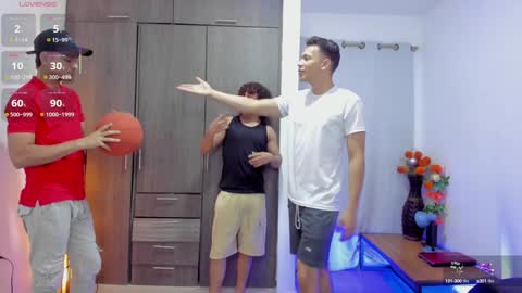 Snapshot of masters_sexx chatting on January 23, 11:15 am Team Cris Darwin- Fernando- Stiven- David online show from January 23, 11:15 am