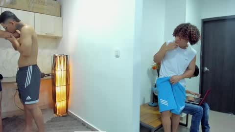 Snapshot of masters_sexx chatting on January 26, 2:19 pm Team Cris Darwin- Fernando- Stiven- David online show from January 26, 2:19 pm