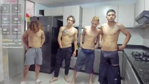 Snapshot of masters_sexx chatting on February 11, 5:29 pm Team Cris Darwin- Fernando- Stiven- David online show from February 11, 5:29 pm