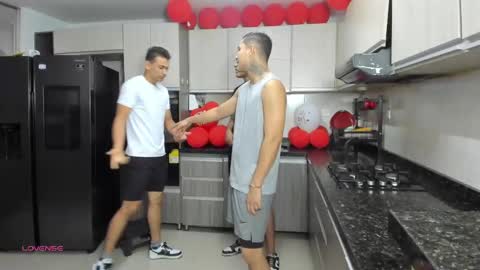 Snapshot of masters_sexx chatting on September 23, 11:13 am Team Cris Darwin- Fernando- Stiven- David online show from September 23, 11:13 am