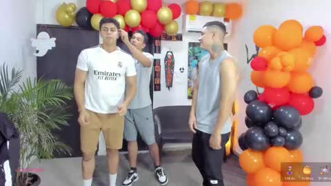 Snapshot of masters_sexx chatting on October 23, 11:20 am Team Cris Darwin- Fernando- Stiven- David online show from October 23, 11:20 am