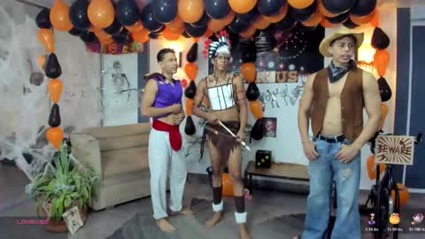 Snapshot of masters_sexx chatting on October 30, 11:33 am Team Cris Darwin- Fernando- Stiven- David online show from October 30, 11:33 am