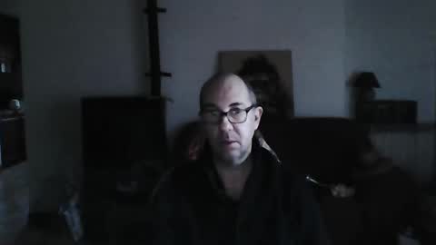 Snapshot of mat11efou chatting on February 25, 8:36 am mat11efou online show from February 25, 8:36 am