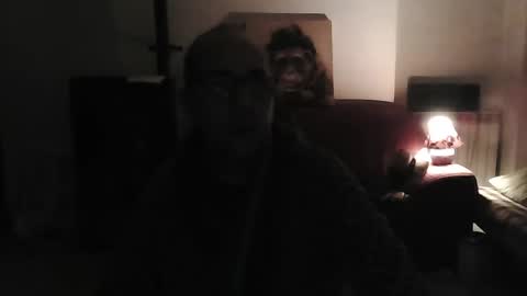 Snapshot of mat11efou chatting on March 1, 6:11 pm mat11efou online show from March 1, 6:11 pm