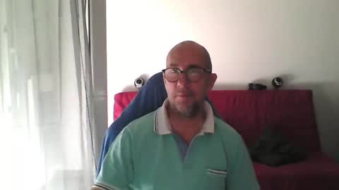 Snapshot of mat11efou chatting on October 9, 10:24 am mat11efou online show from October 9, 10:24 am