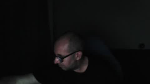 Snapshot of mat11efou chatting on October 13, 2:44 am mat11efou online show from October 13, 2:44 am