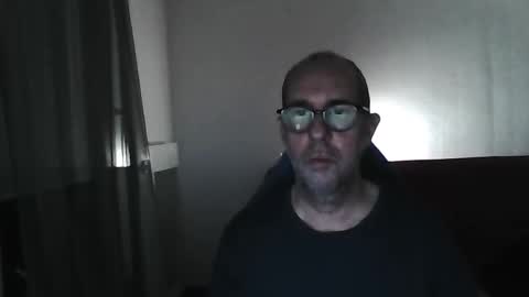 Snapshot of mat11efou chatting on October 24, 2:19 am mat11efou online show from October 24, 2:19 am