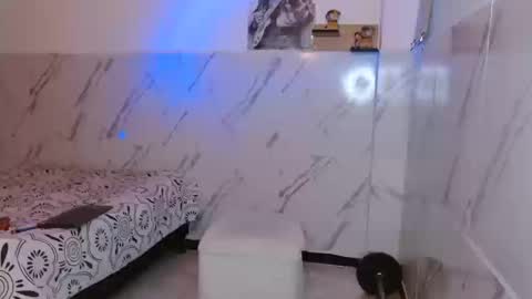 Snapshot of mat_kush chatting on October 15, 5:07 am Matt online show from October 15, 5:07 am