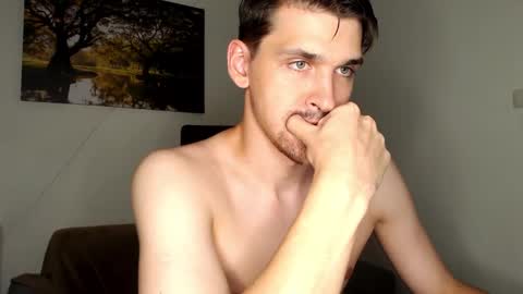 mateo_zeus online show from March 8, 5:11 pm