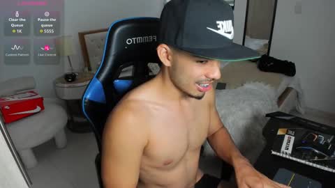 Matt online show from October 11, 8:18 pm