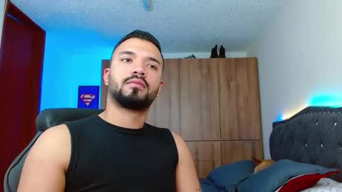 mathewhot3 online show from November 17, 10:04 pm