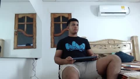 Snapshot of mathews__ chatting on November 23, 3:06 am mathews__ online show from November 23, 3:06 am