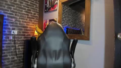 matteosantino online show from September 18, 8:55 pm