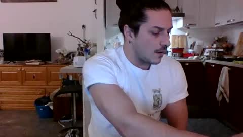 Snapshot of matteushh87 chatting on January 19, 4:25 pm matteushh87 online show from January 19, 4:25 pm