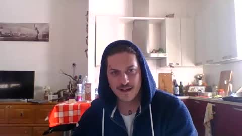 Snapshot of matteushh87 chatting on February 4, 9:38 am matteushh87 online show from February 4, 9:38 am