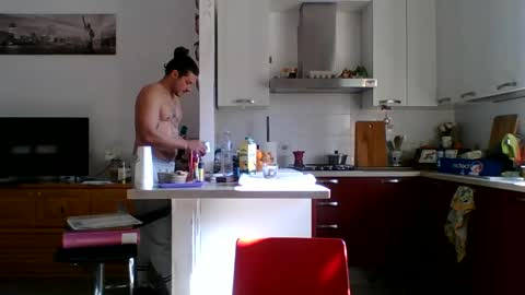 Snapshot of matteushh87 chatting on February 5, 10:41 am matteushh87 online show from February 5, 10:41 am