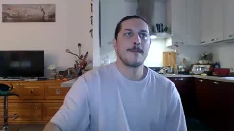 Snapshot of matteushh87 chatting on February 14, 10:17 am matteushh87 online show from February 14, 10:17 am