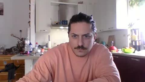 Snapshot of matteushh87 chatting on February 24, 8:38 am matteushh87 online show from February 24, 8:38 am