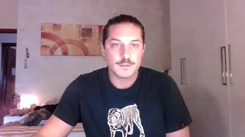 Snapshot of matteushh87 chatting on October 21, 8:15 am matteushh87 online show from October 21, 8:15 am