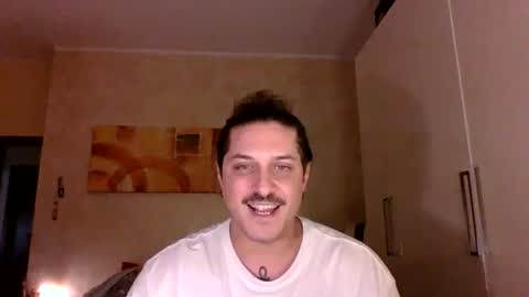 Snapshot of matteushh87 chatting on November 22, 11:31 am matteushh87 online show from November 22, 11:31 am