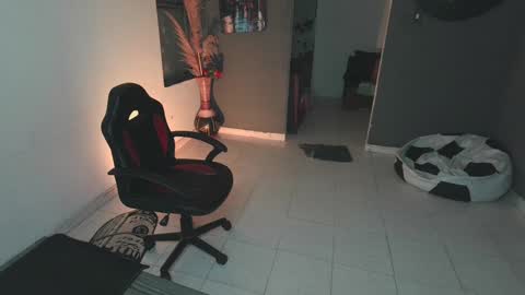 mattias     online show from February 3, 2:03 am