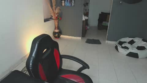 mattias     online show from February 3, 1:51 pm