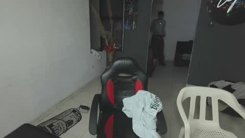 mattias     online show from February 5, 2:29 am