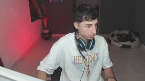 mattias     online show from February 8, 12:28 am