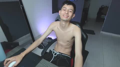 mattias     online show from February 10, 6:09 am