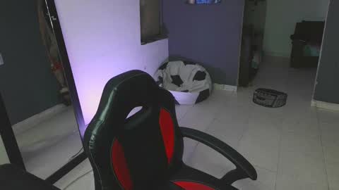 mattias     online show from February 25, 3:38 pm