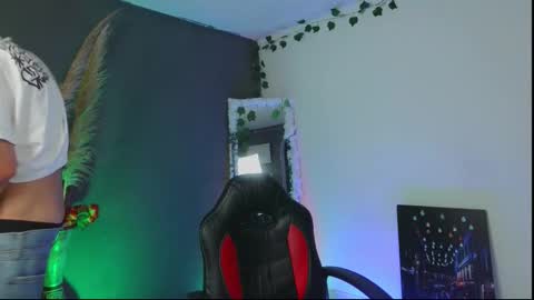 mattias     online show from September 27, 3:17 pm