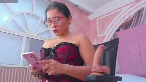 Maria online show from November 25, 2:17 pm