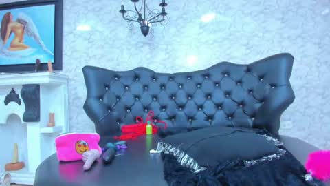 Alicia      STREAMING SCHEDULE 1400 - 2130 GMT-5 online show from January 23, 11:58 pm