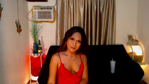 Snapshot of maturity_mommy_intown chatting on November 19, 7:19 am maturity_mommy_intown online show from November 19, 7:19 am