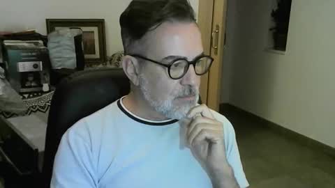 matxexo online show from November 29, 7:06 pm