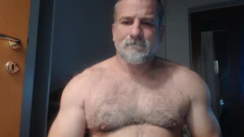 Snapshot of mauro1971 chatting on October 5, 6:17 pm mauro1971 online show from October 5, 6:17 pm